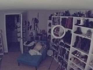 Miss Olivia Black Dressing Room